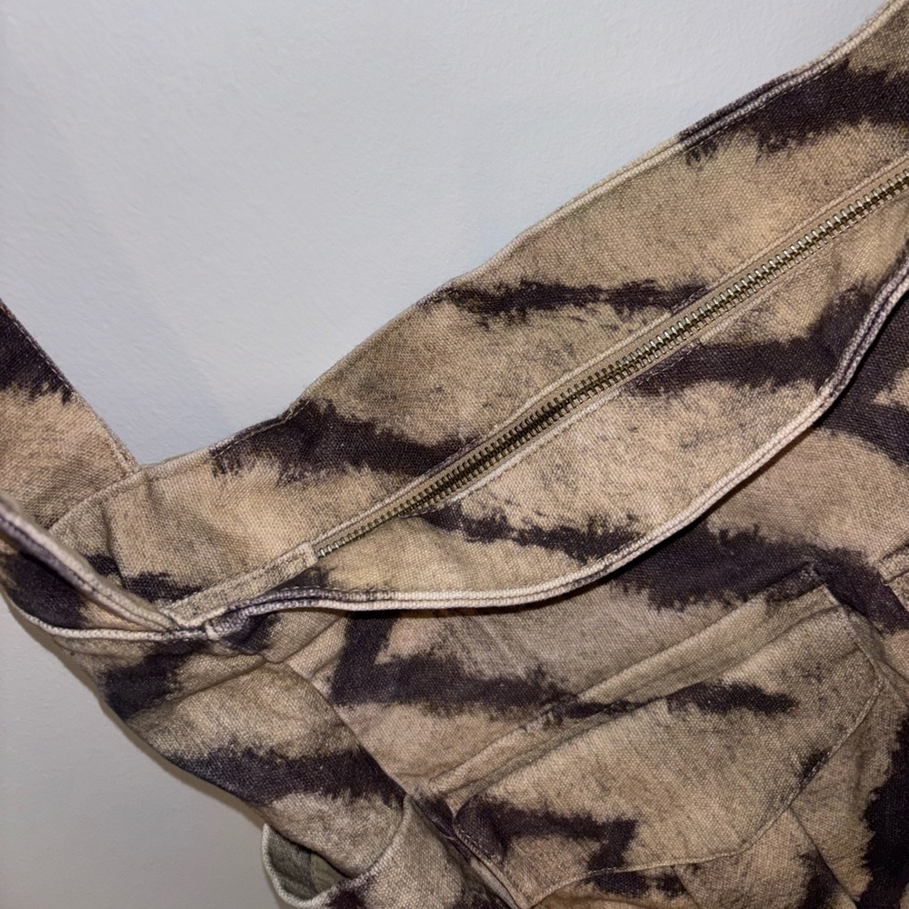 Free People Hive Carryall Thick Strap Chevron Hobo Zip up Cargo Bag - Picture 3 of 10